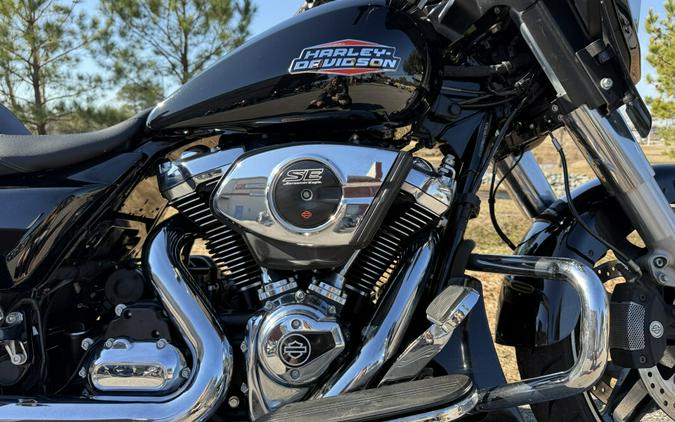 2024 Harley-Davidson® FLHX Street Glide®