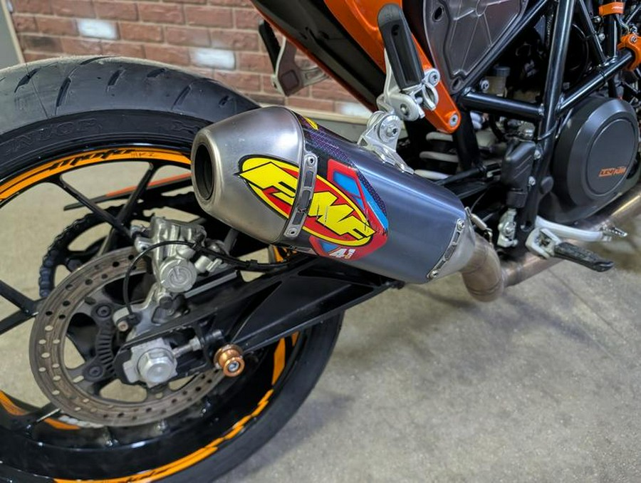 2016 KTM 690 Duke