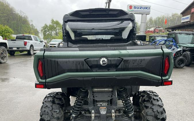 2024 Can-Am Signature Series Commander with a Cab