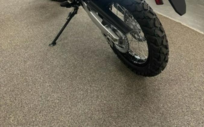 2025 Suzuki DR-Z4S Base