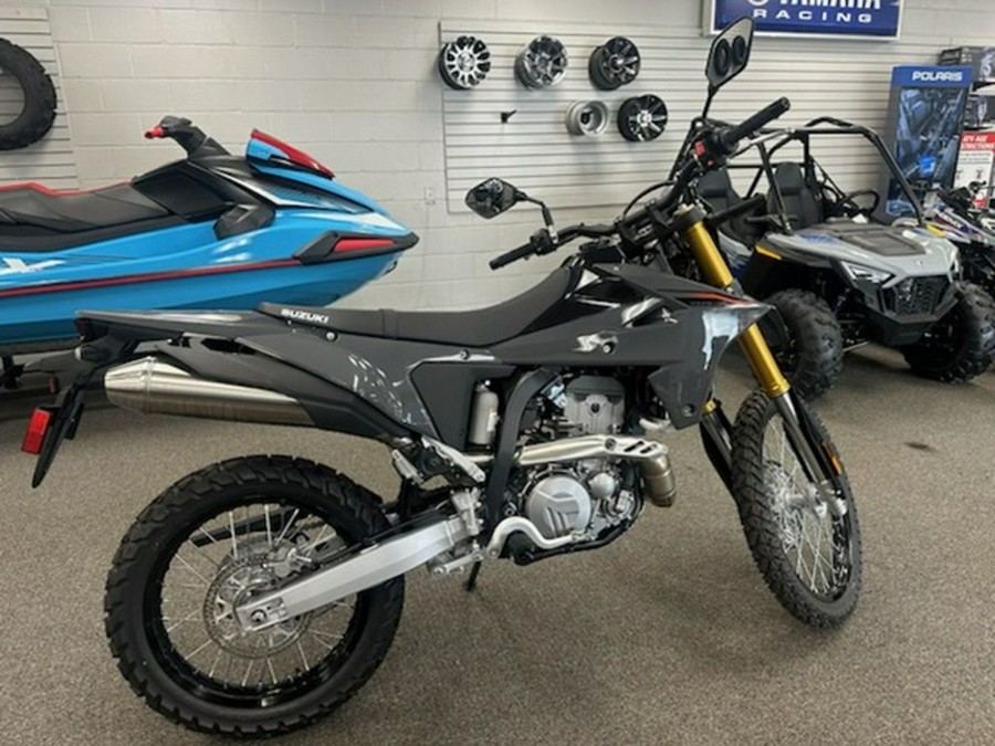 2025 Suzuki DR-Z4S Base