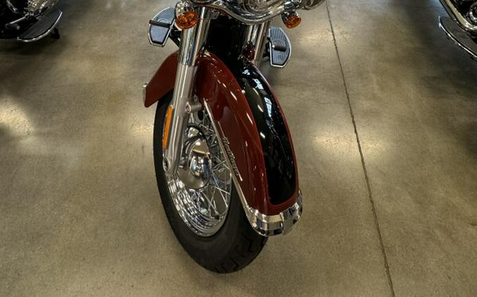 2024 Harley-Davidson Heritage Classic Red Rock / Vivid Black