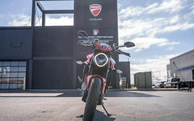 2024 Ducati Monster Plus