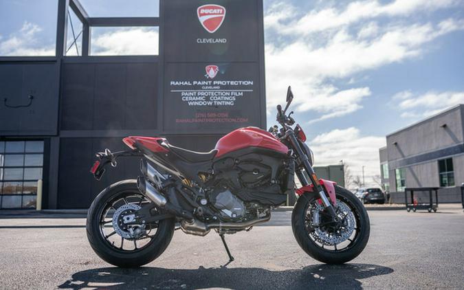 2024 Ducati Monster Plus