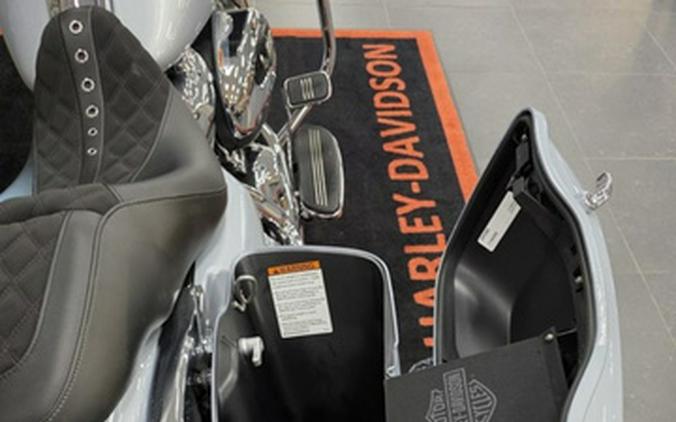 2023 Harley-Davidson FLHX - Street Glide
