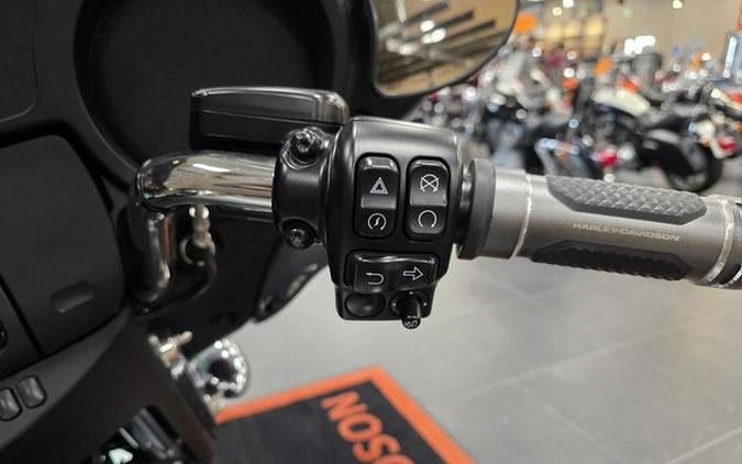 2023 Harley-Davidson FLHX - Street Glide