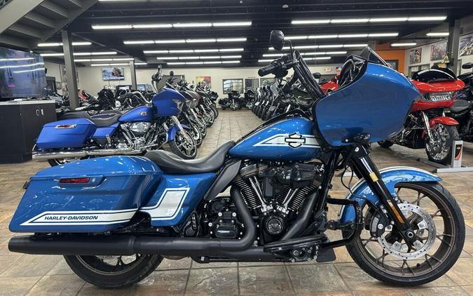 2023 Harley-Davidson® Road Glide® ST Fast Johnnie