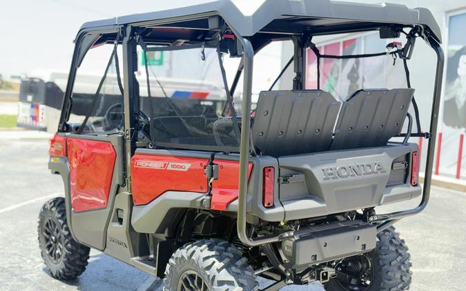 2026 Honda Pioneer 1000-5 Deluxe Hero Red