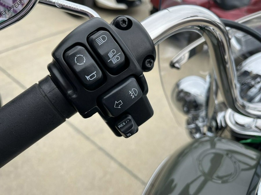 2021 Harley-Davidson FLHC - Heritage Classic