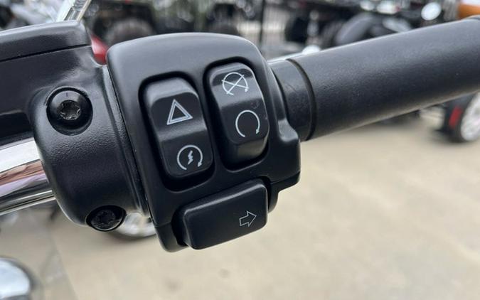 2021 Harley-Davidson FLHC - Heritage Classic