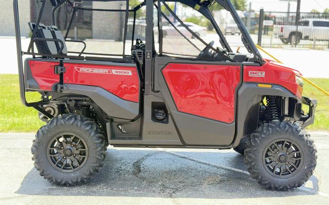 2026 Honda Pioneer 1000-5 Deluxe Hero Red