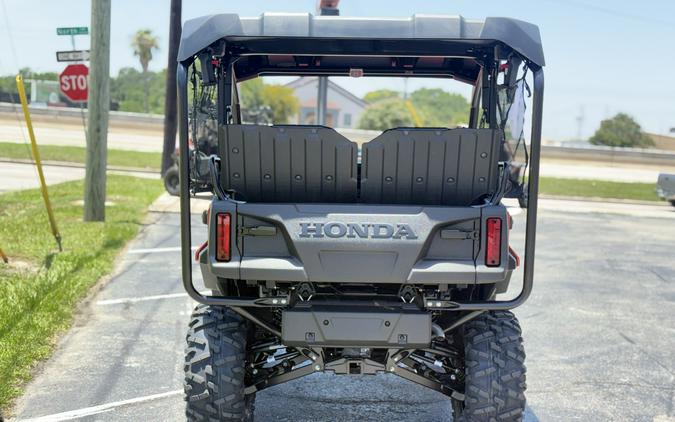2026 Honda Pioneer 1000-5 Deluxe Hero Red