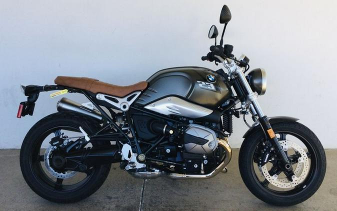 2023 BMW R nineT Scrambler Manhattan Metallic Matte