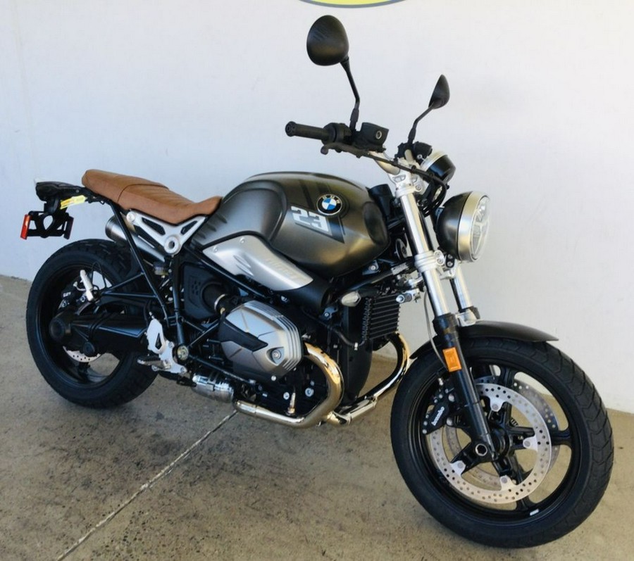 2023 BMW R nineT Scrambler Manhattan Metallic Matte