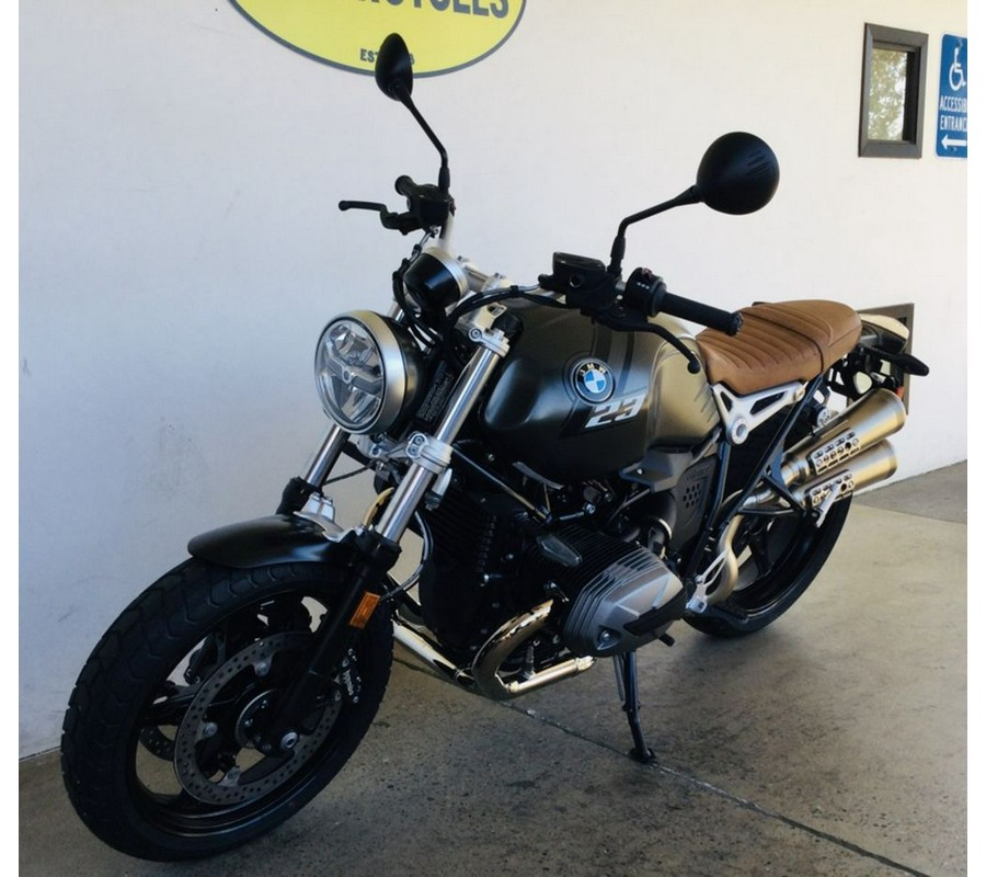 2023 BMW R nineT Scrambler Manhattan Metallic Matte