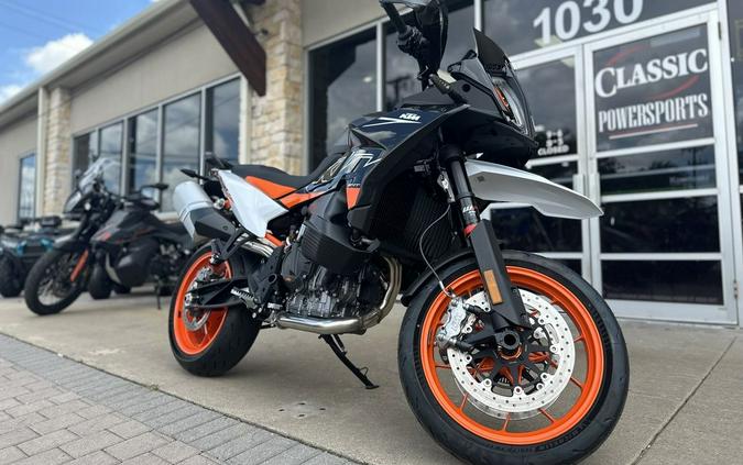 2024 KTM 890 SMT