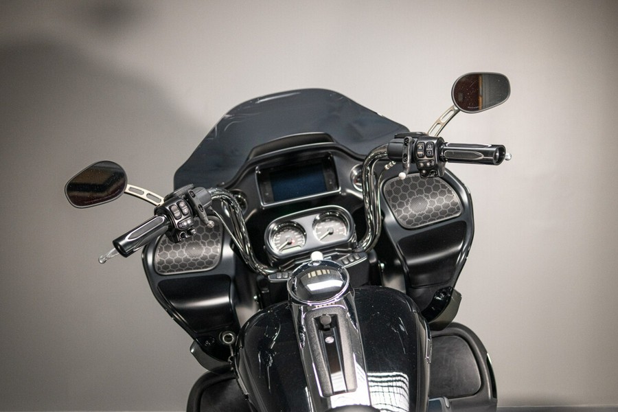 2019 Road Glide® Ultra (FLTRU)