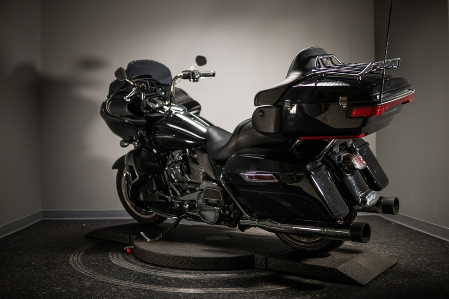 2019 Road Glide® Ultra (FLTRU)