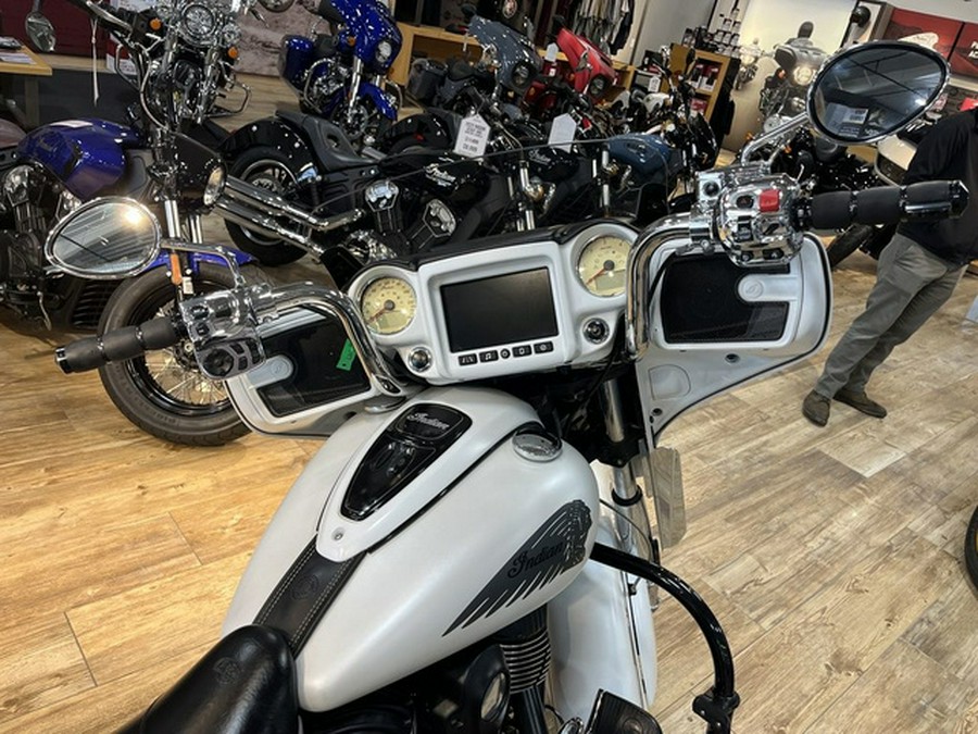 2017 Indian Chieftain White Smoke