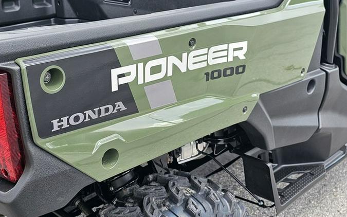 2024 Honda Pioneer 1000-6 Deluxe Crew