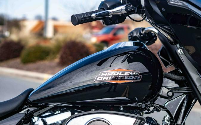FLHX 2025 Street Glide®