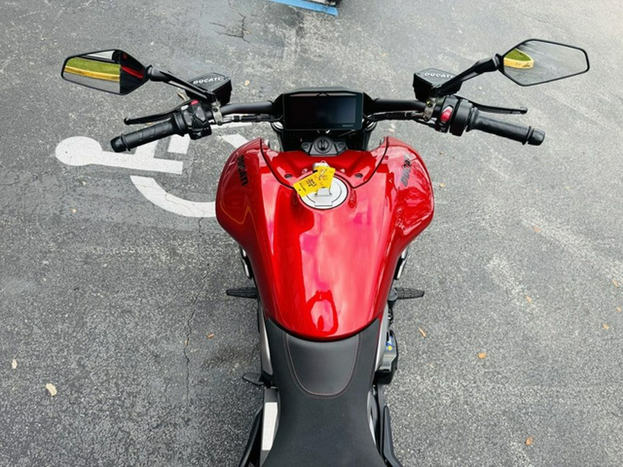 2026 Ducati XDiavel V4 Burning Red