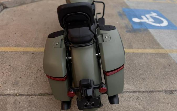 2025 Indian Motorcycle® Challenger® Dark Horse® Springfield Blue