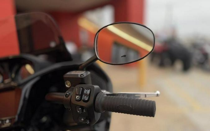 2025 Indian Motorcycle® Challenger® Dark Horse® Springfield Blue