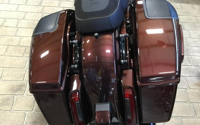2024 Harley-Davidson® CVO™ Street Glide® Copperhead