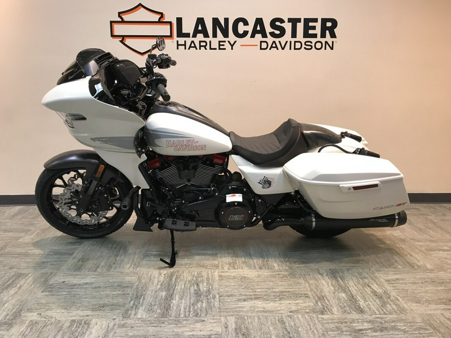 2024 Harley-Davidson CVO™ Road Glide® ST Golden White Pearl FLTRXSTSE