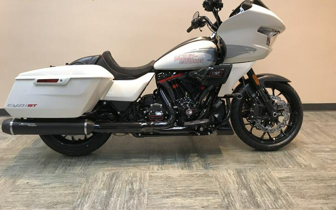 2024 Harley-Davidson CVO™ Road Glide® ST Golden White Pearl FLTRXSTSE