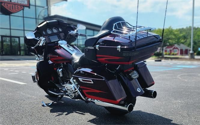 2017 Harley-Davidson CVO Limited