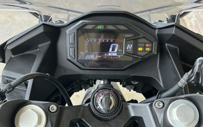 2025 Kawasaki Ninja 500
