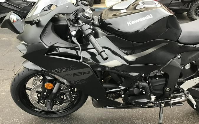 2027 KAWASAKI NINJA ZX-6R ABS