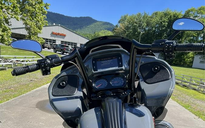 2018 Harley-Davidson CVO Road Glide w/ Tourpak