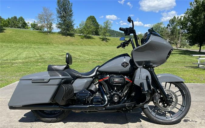 2018 Harley-Davidson CVO Road Glide w/ Tourpak