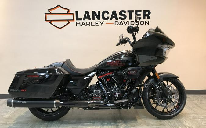 2024 Harley-Davidson CVO™ Road Glide® ST Raven Metallic FLTRXSTSE