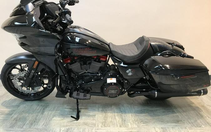 2024 Harley-Davidson CVO™ Road Glide® ST Raven Metallic FLTRXSTSE