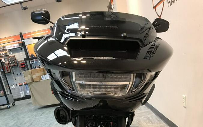 2024 Harley-Davidson CVO™ Road Glide® ST Raven Metallic FLTRXSTSE