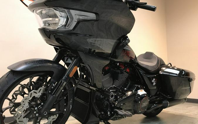 2024 Harley-Davidson CVO™ Road Glide® ST Raven Metallic FLTRXSTSE