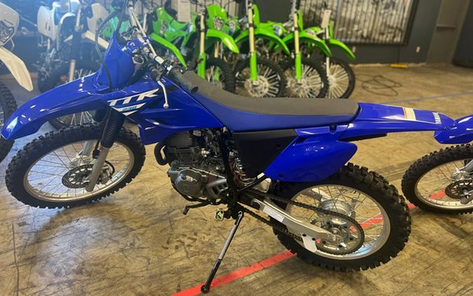 2025 Yamaha TT-R230 CA