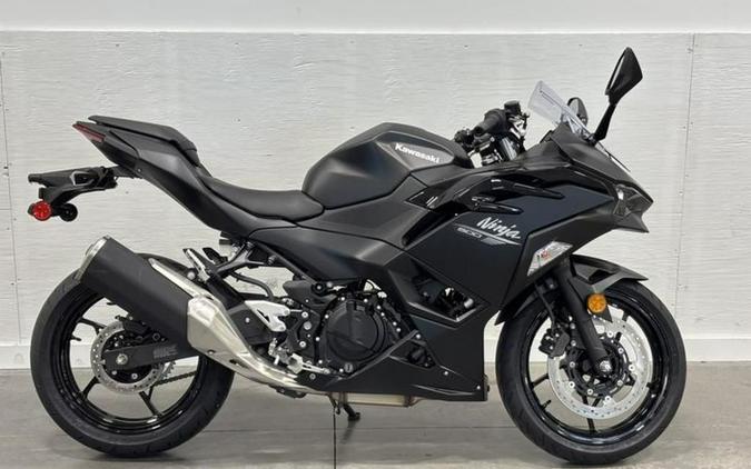 2026 Kawasaki Ninja® 500
