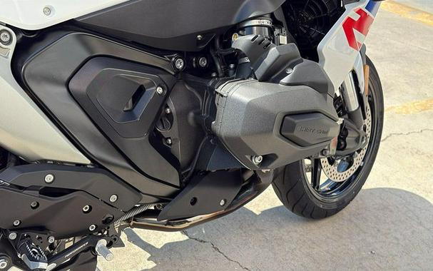 2026 BMW R1300RS Inventory