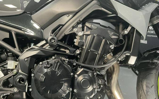 2024 Kawasaki Z900 ABS Metallic Spark Black/Metallic Matte Dark Gray