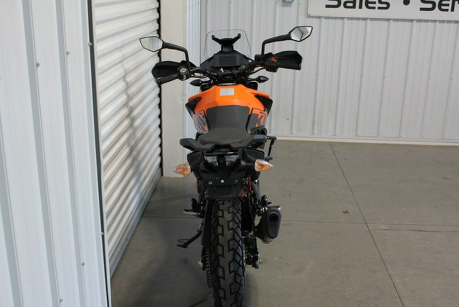 2023 KTM Adventure 390