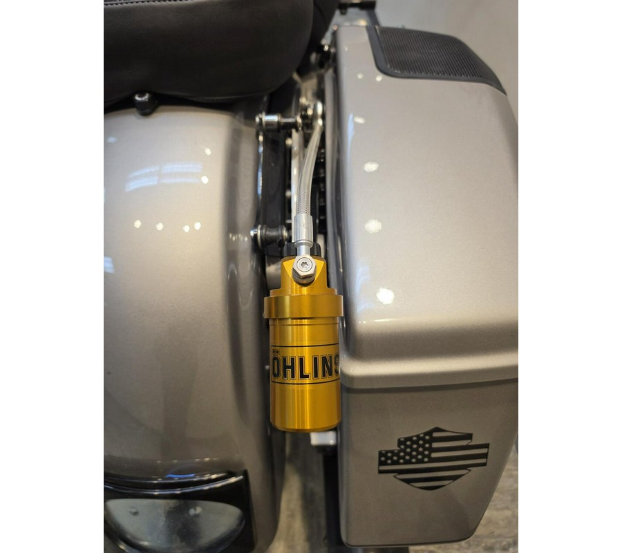 2023 Harley-Davidson® CVO™ Road Glide® Dark Platinum w/Pinstripe FLTRXSE