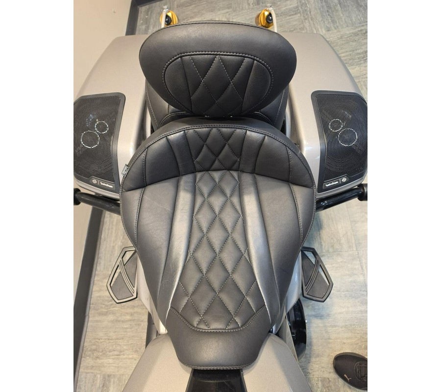 2023 Harley-Davidson® CVO™ Road Glide® Dark Platinum w/Pinstripe FLTRXSE
