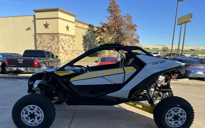 2024 Can-Am® Maverick R 999T DCT