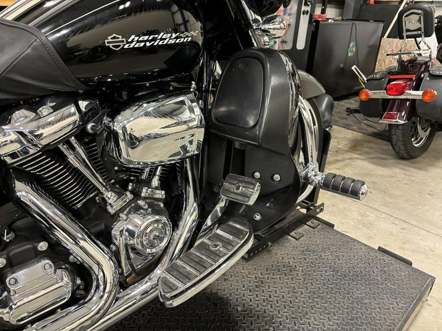 2021 Harley-Davidson® FLHX - Street Glide®