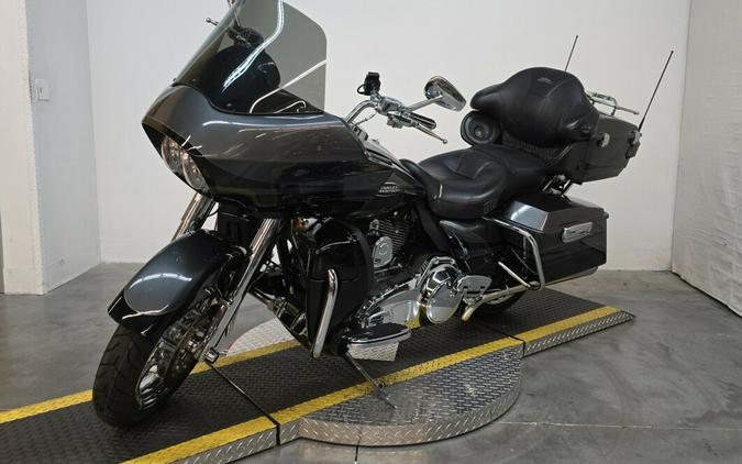 2011 Harley-Davidson CVO Road Glide Ultra SILVER/BLACK